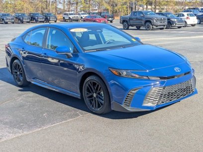 Used 2025 Toyota Camry SE