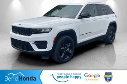 Used 2023 Jeep Grand Cherokee Altitude