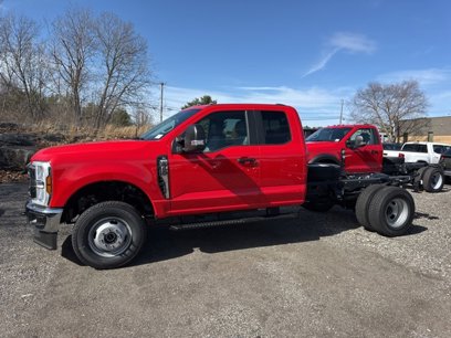 New 2024 Ford F350 XL w/ XL Chrome Package