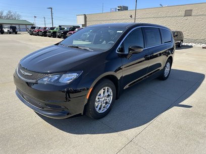New 2025 Chrysler Voyager LX