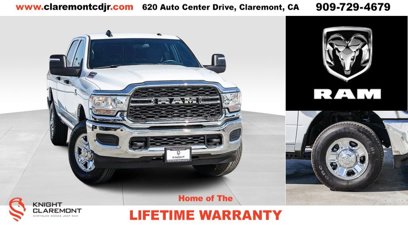 New 2024 RAM 3500 Tradesman w/ Chrome Appearance Group