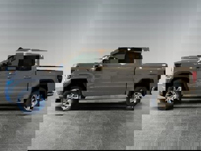 New 2025 GMC Sierra 1500 SLE w/ Preferred Package