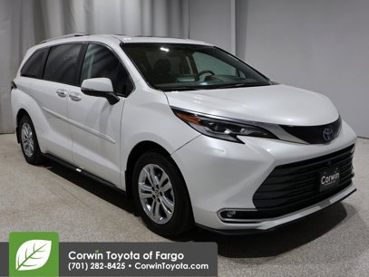 Used 2023 Toyota Sienna Platinum