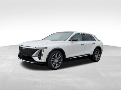 New 2024 Cadillac Lyriq Luxury w/ LPO, Floor Liner Package