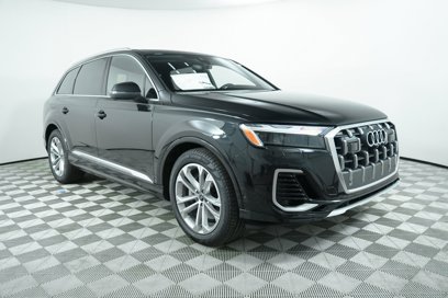 New 2025 Audi Q7 3.0T Prestige