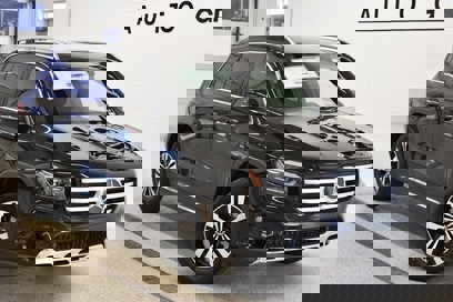 New 2025 Mercedes-Benz GLB 250 4MATIC