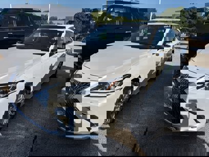 Used 2020 Lexus ES 300h w/ Premium Package