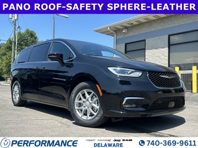 New 2026 Chrysler Pacifica Select