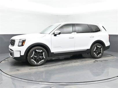 Used 2023 Kia Telluride S