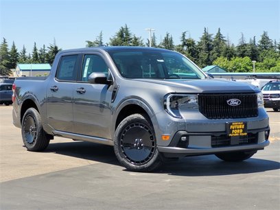 New 2025 Ford Maverick Lobo
