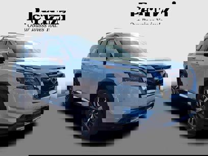 New 2025 Nissan Pathfinder Platinum w/ Cargo Package