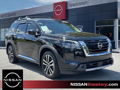 Certified 2025 Nissan Pathfinder Platinum