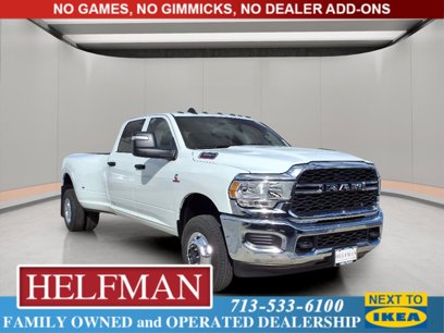 New 2024 RAM 3500 Tradesman w/ Chrome Appearance Group