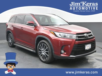 Used 2017 Toyota Highlander SE