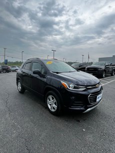 Used 2022 Chevrolet Trax LT w/ LT Convenience Package