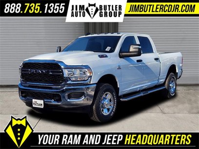 New 2024 RAM 2500 Tradesman w/ Chrome Appearance Group