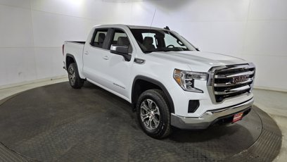 Used 2021 GMC Sierra 1500 SLE w/ Max Trailering Package
