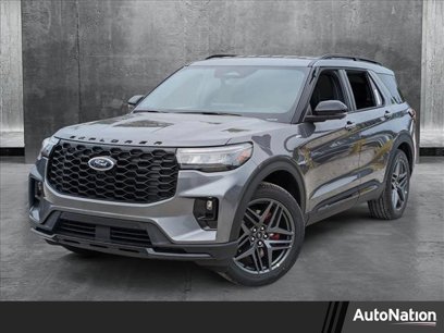 New 2025 Ford Explorer ST-Line w/ Premium Package