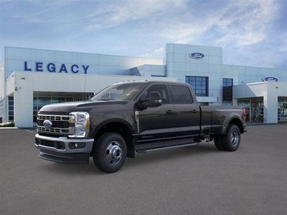 New 2025 Ford F350 4x4 Crew Cab DRW Super Duty