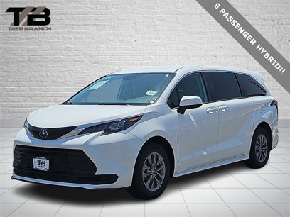 Used 2024 Toyota Sienna LE