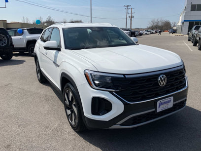 Used 2024 Volkswagen Atlas Cross Sport SE