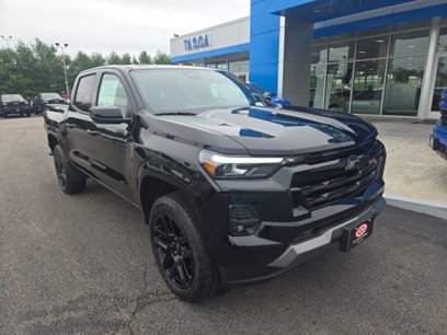 New 2025 Chevrolet Colorado Z71 w/ Z71 Convenience Package 2