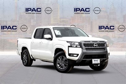New 2025 Nissan Frontier SV w/ SV Convenience Package