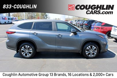Used 2023 Toyota Highlander XLE