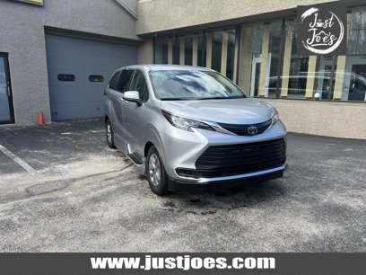Used 2022 Toyota Sienna LE