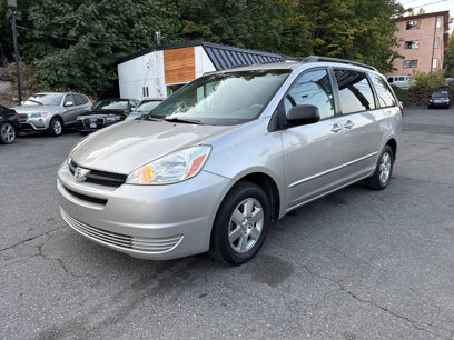 Used 2004 Toyota Sienna CE