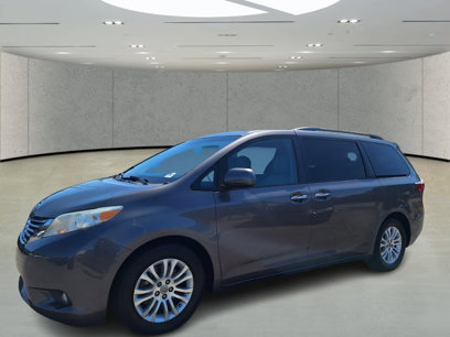 Used 2017 Toyota Sienna XLE