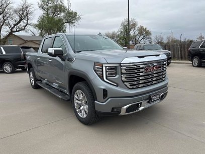 New 2025 GMC Sierra 1500 Denali w/ Technology Package