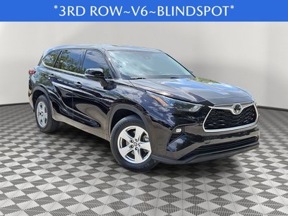 Used 2022 Toyota Highlander LE