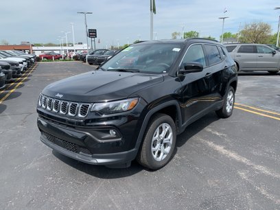 Used 2025 Jeep Compass Latitude