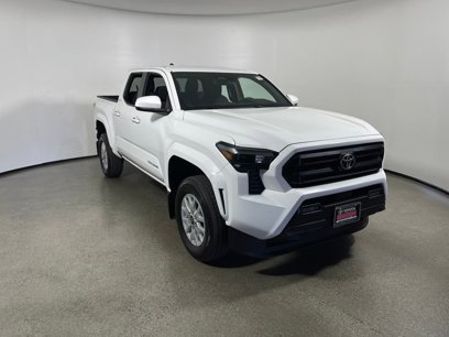 New 2025 Toyota Tacoma SR5