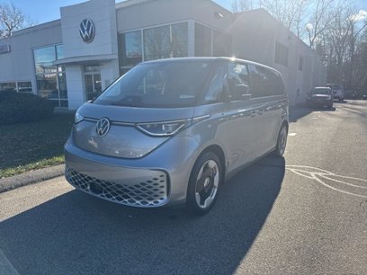 New 2025 Volkswagen ID. Buzz Pro S