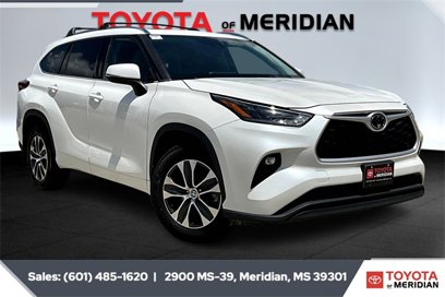 Used 2021 Toyota Highlander XLE