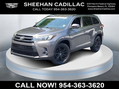 Used 2019 Toyota Highlander SE