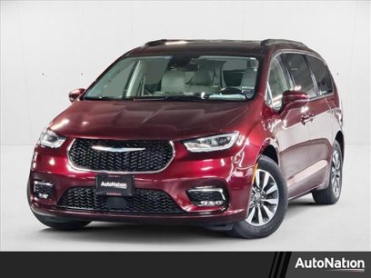 Used 2021 Chrysler Pacifica Touring-L