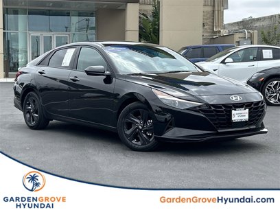 Certified 2022 Hyundai Elantra SEL w/ Convenience Package