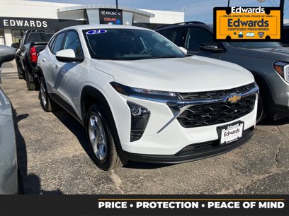 Used 2025 Chevrolet Trax LS w/ LS Convenience Package