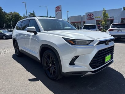 New 2025 Toyota Grand Highlander FWD