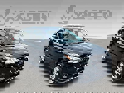 New 2025 Nissan Kicks Play S