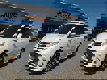 Used 2018 Toyota Sienna XLE Premium