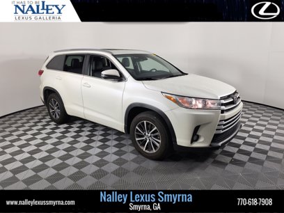 Used 2018 Toyota Highlander SE
