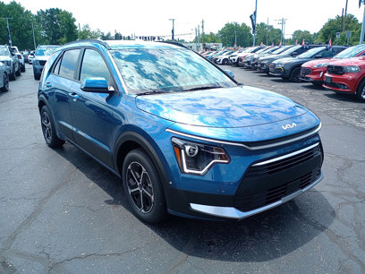 New 2025 Kia Niro EX