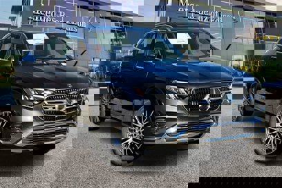 New 2025 Mercedes-Benz GLC 300 4MATIC