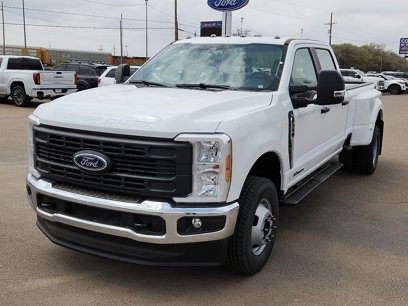 New 2025 Ford F350 XL w/ XL Chrome Package