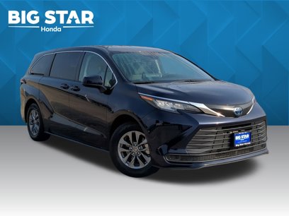 Used 2022 Toyota Sienna LE