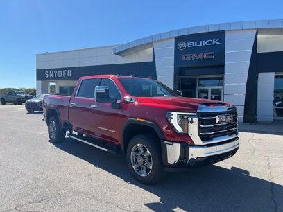 New 2025 GMC Sierra 2500 SLT w/ SLT Premium Package